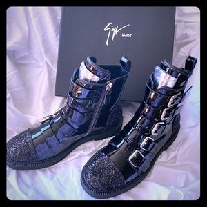 GIUSEPPE ZANOTTI boots